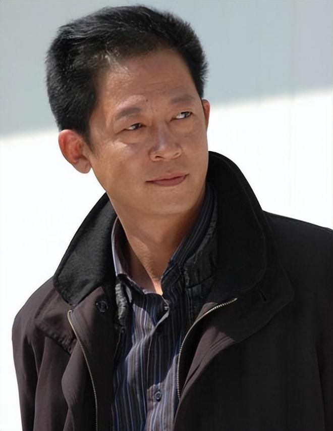 王志文一人单挑30多家媒体毫不畏惧！凯时尊龙人生震惊娱乐圈的口香糖事件(图3)